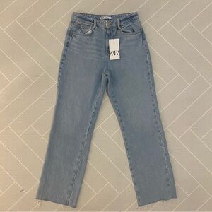 NWT)Zara Denim Straight Leg Frayed Jeans Women’s Size 6